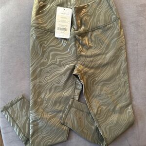 Fabletics Olive Wave Pattern Leggings